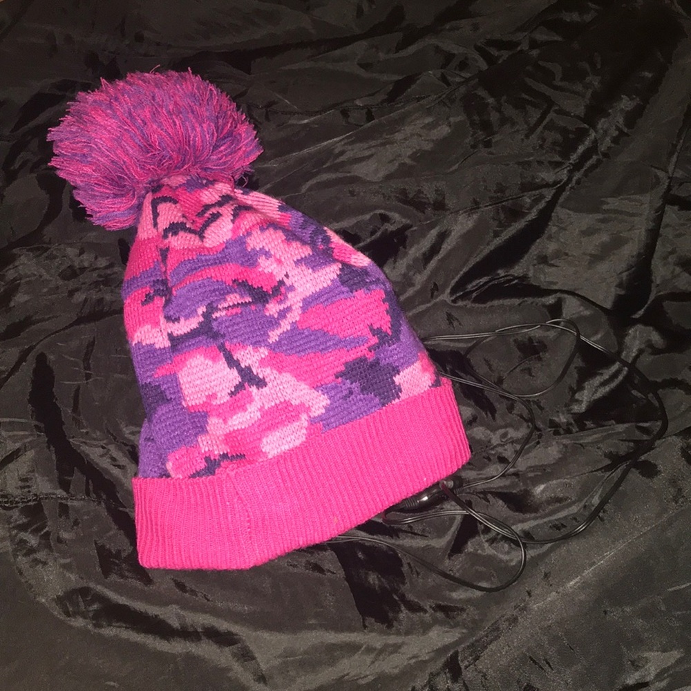 Camo headphone beanie